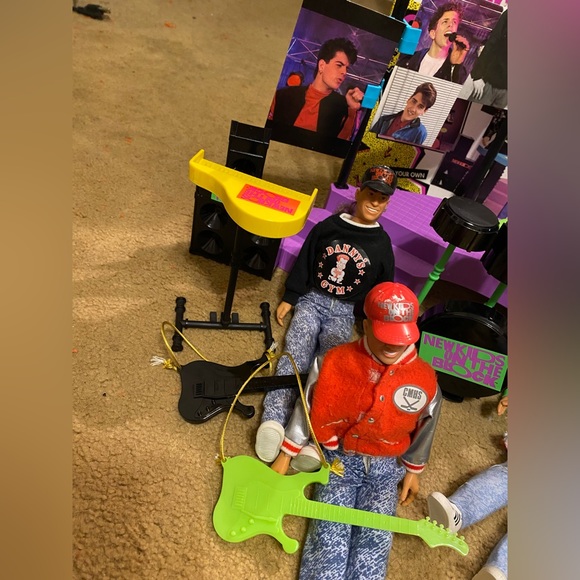 Official New Kids on The Block Stage: Create Your Own NKOTB Concert - Picture 4 of 10